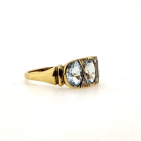 18ct Antique Yellow Gold Aquamarine and diamond ring