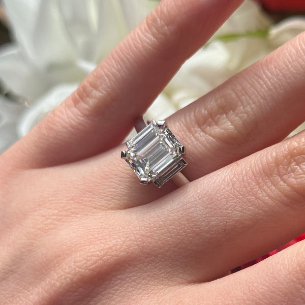 trilogy_ring_emerald_cut_diamond