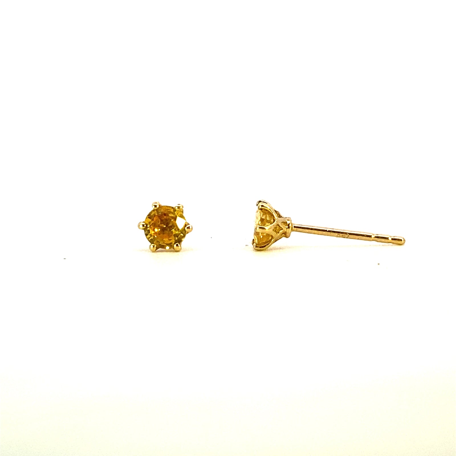 Yellow / Golden sapphire stud earrings