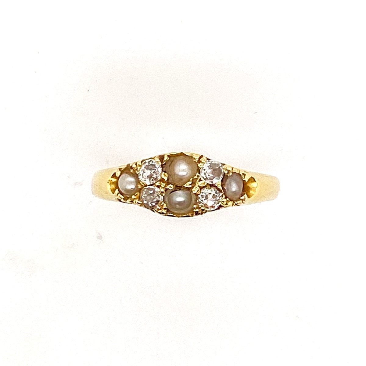 Lot 476 - Art Deco diamond and seed pearl ring with a
