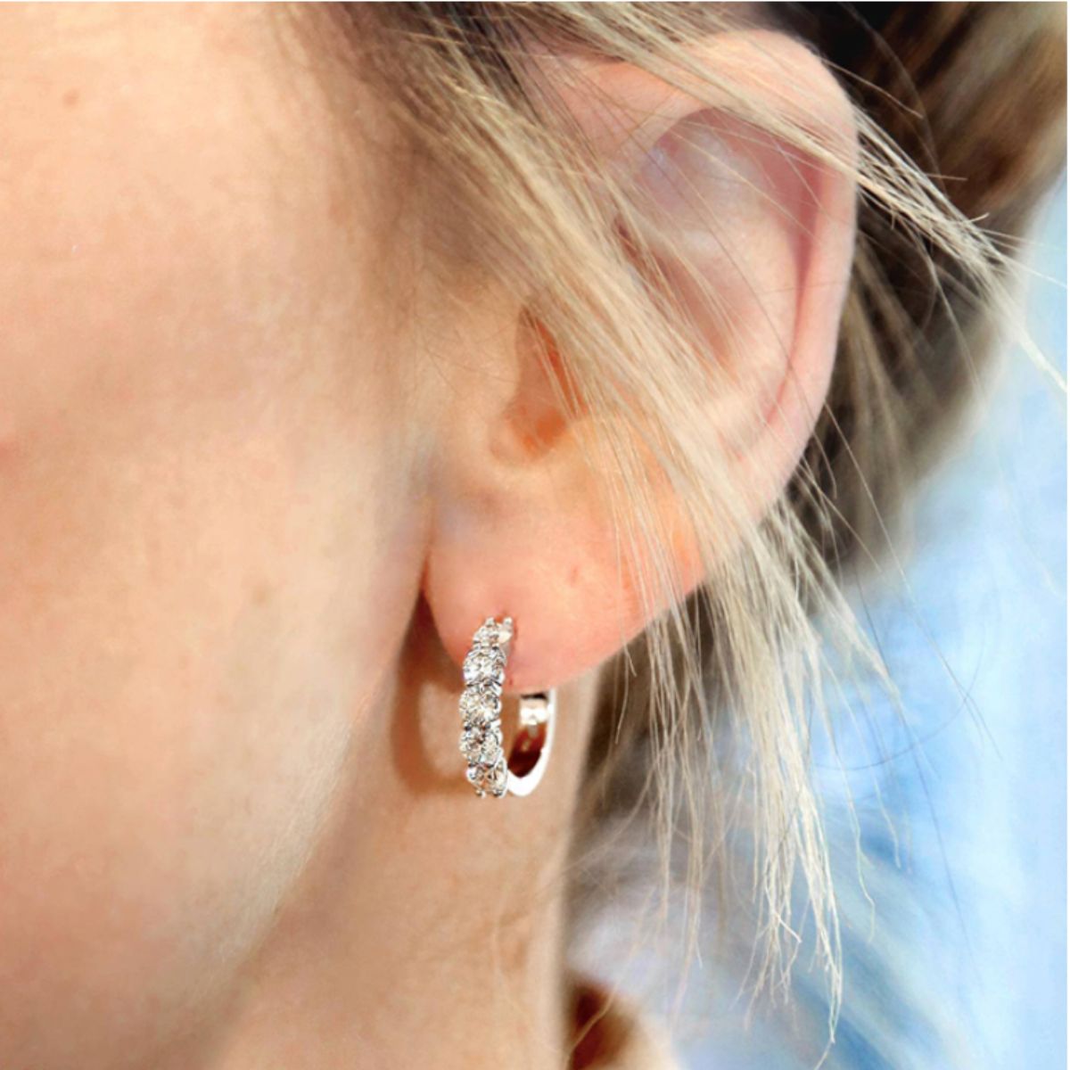 Hearts on Fire Small Mini Diamond Hoop Earring