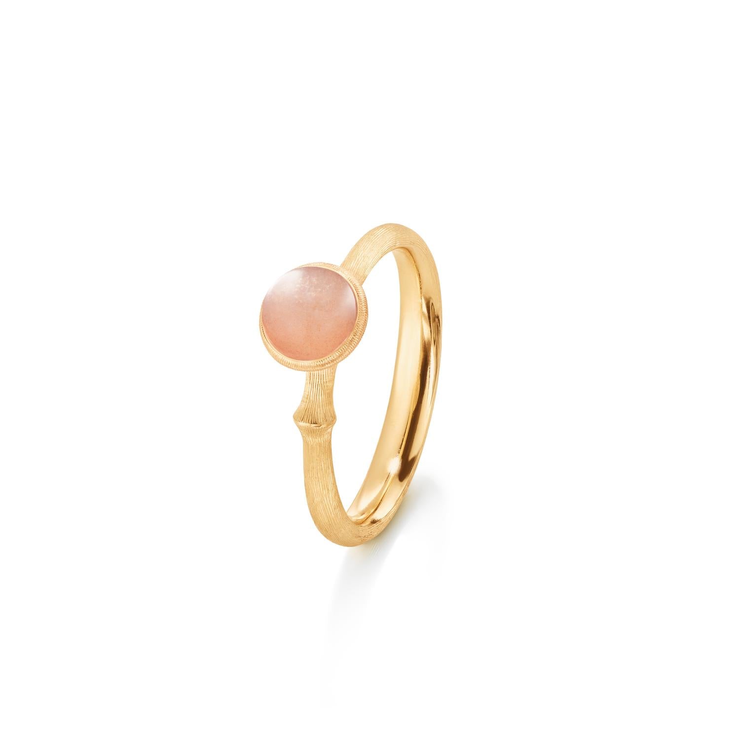 Ole Lynggaard Lotus ring blush moonstone size 0