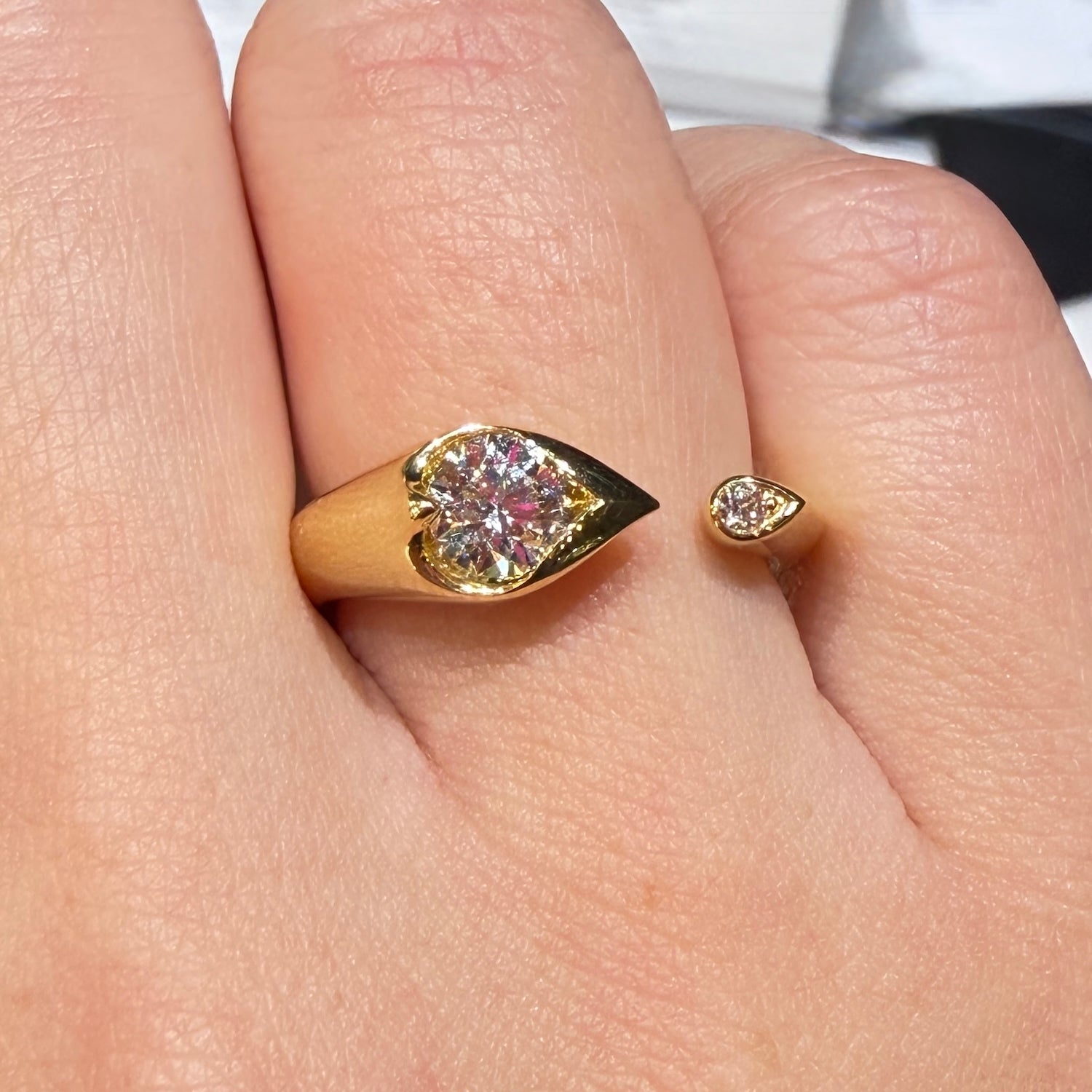 LU Open Droplet Ring