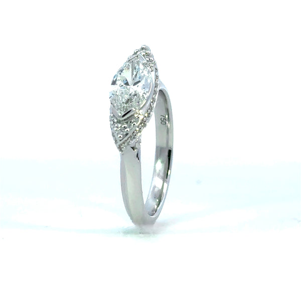 Marquise diamond ring in 18ct white gold
