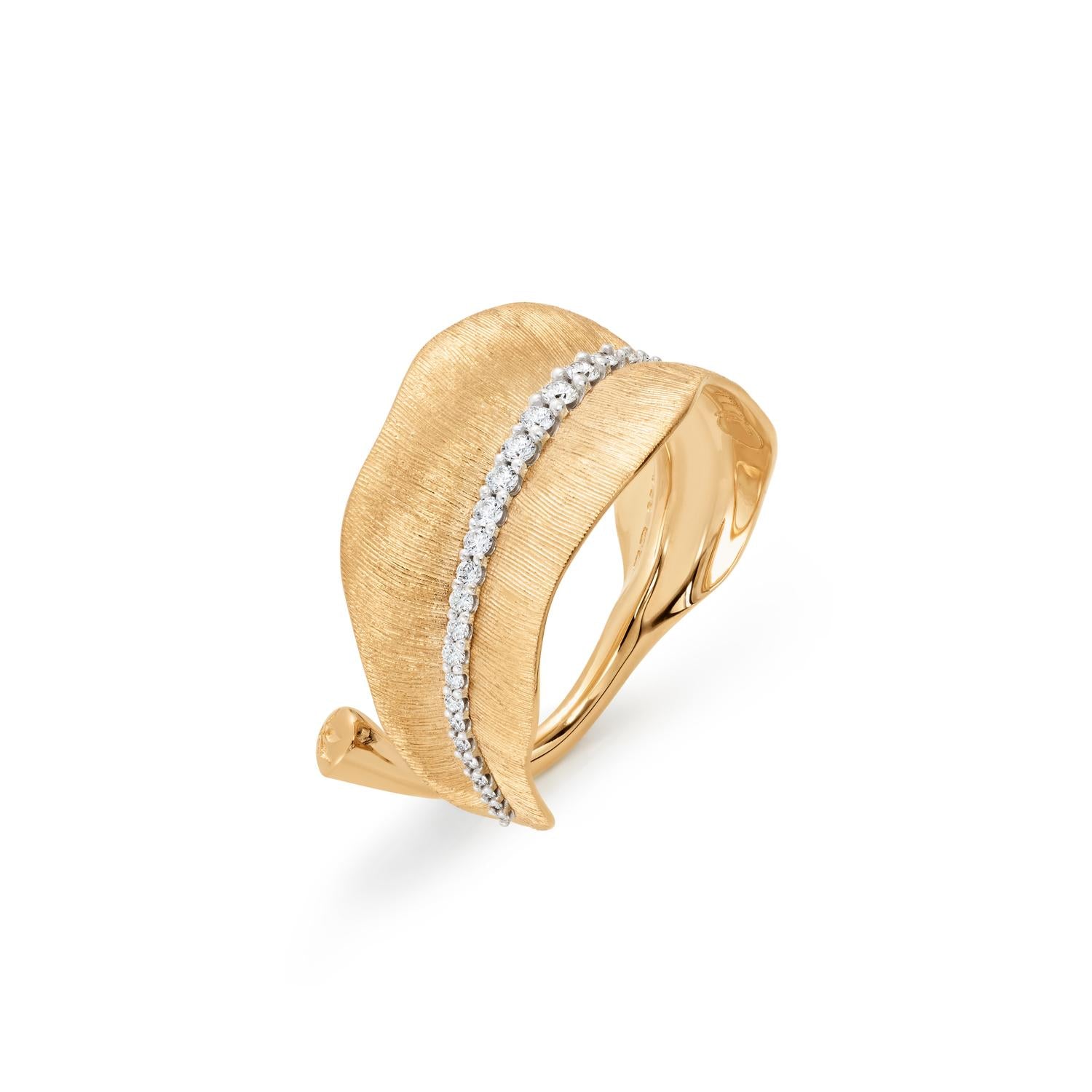 Ole Lynggaard Leaves Ring medium with Diamondsin yellow gold