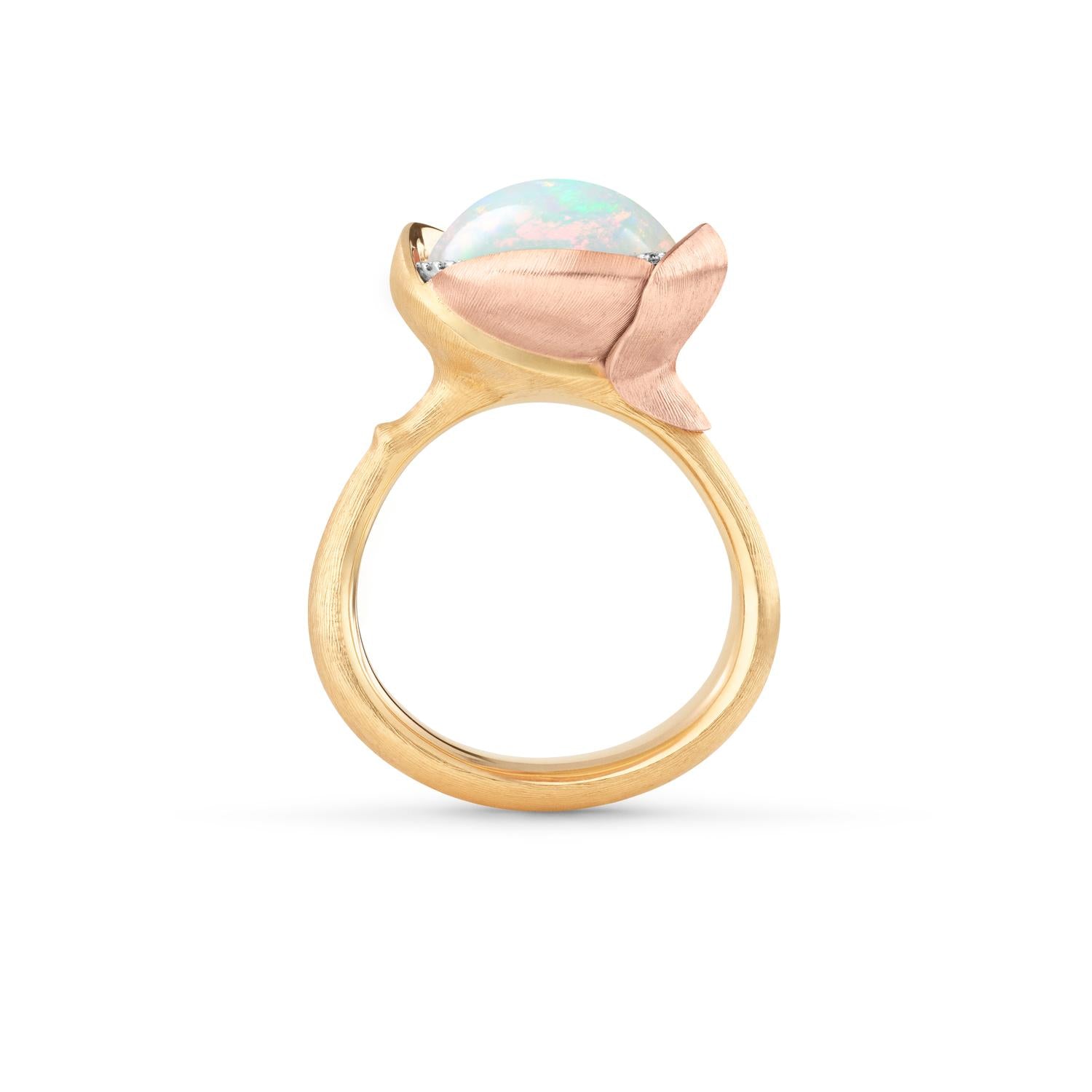 Ole Lynggaard Lotus Ring Size 3 with Opal profile of ring