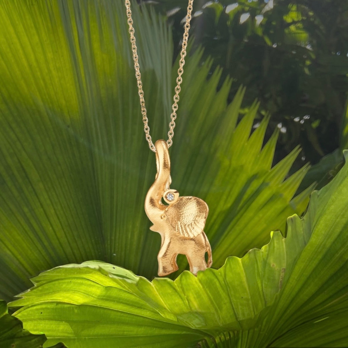 Ole Lynggaard Elephant Charm Yellow Gold - Medium