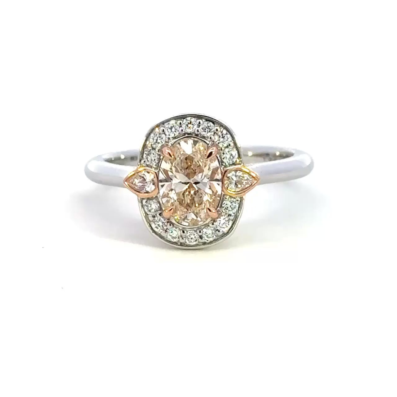 ARGYLE Oval Diamond Halo Ring