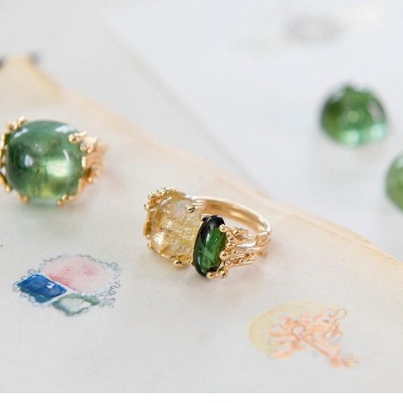 Ole Lynggaard BoHo Ring in gold with rutile quartz and green tourmaline 
